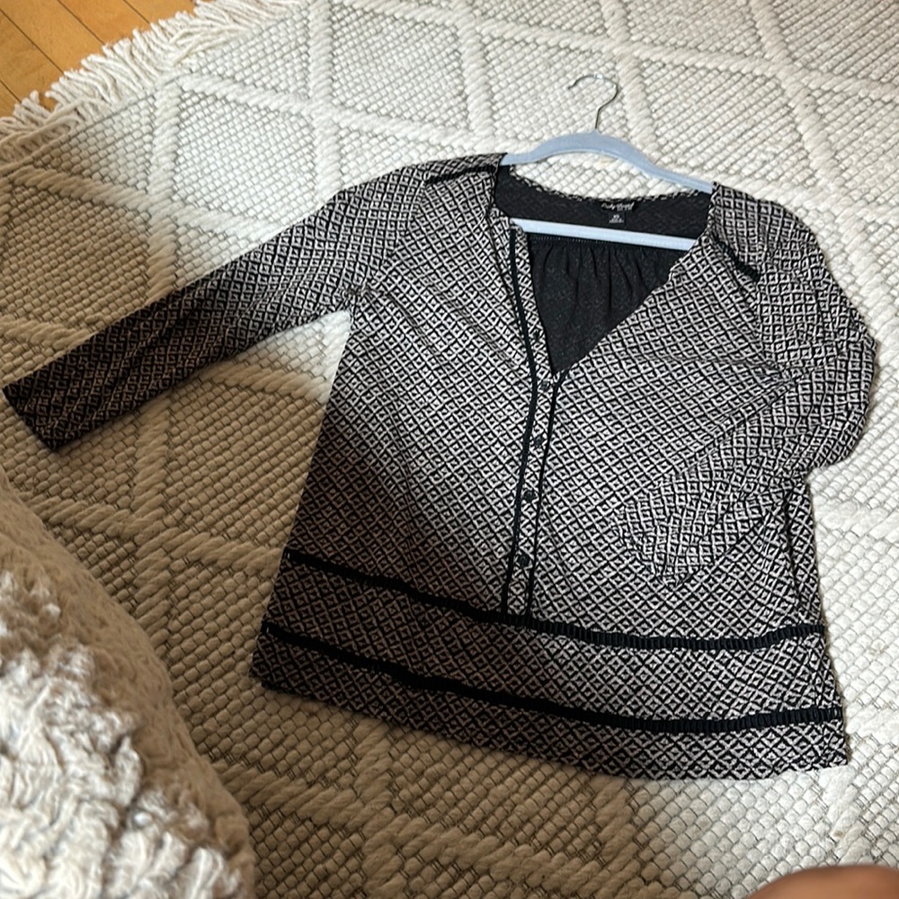 Lucky top